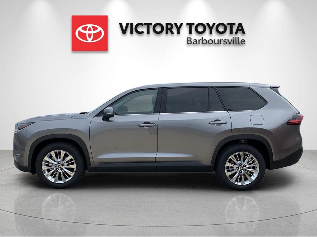 Used 2026 Toyota Grand Highlander AWD image 2