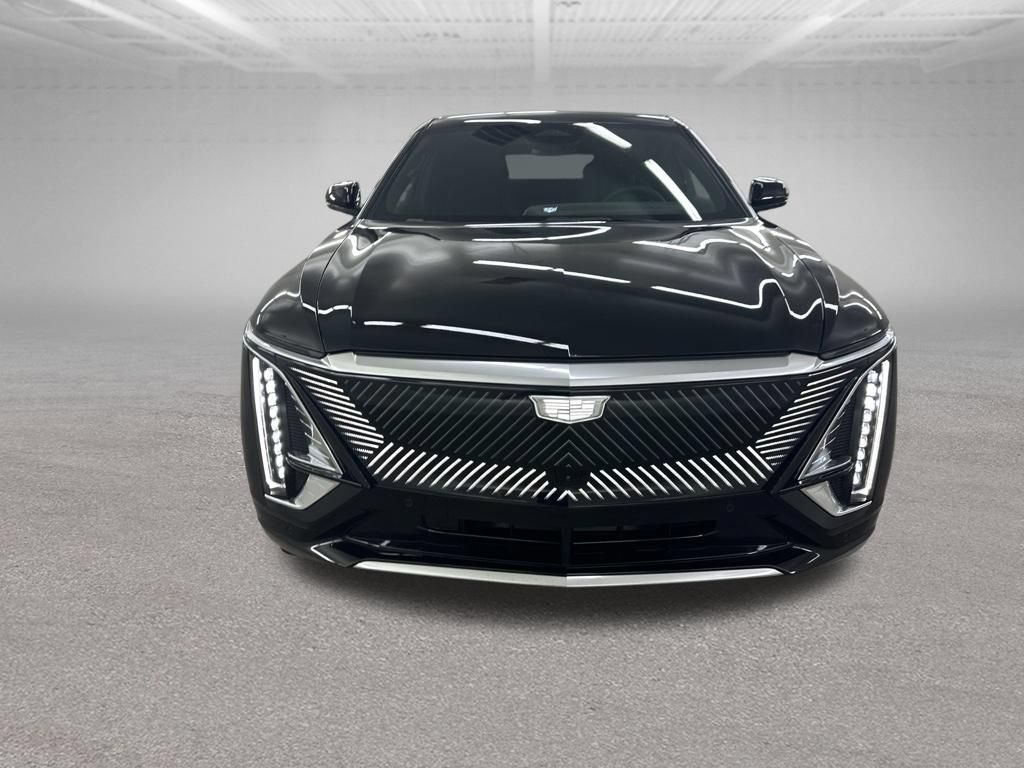 New 2026 Cadillac Lyriq Luxury AWD/4WD image 3