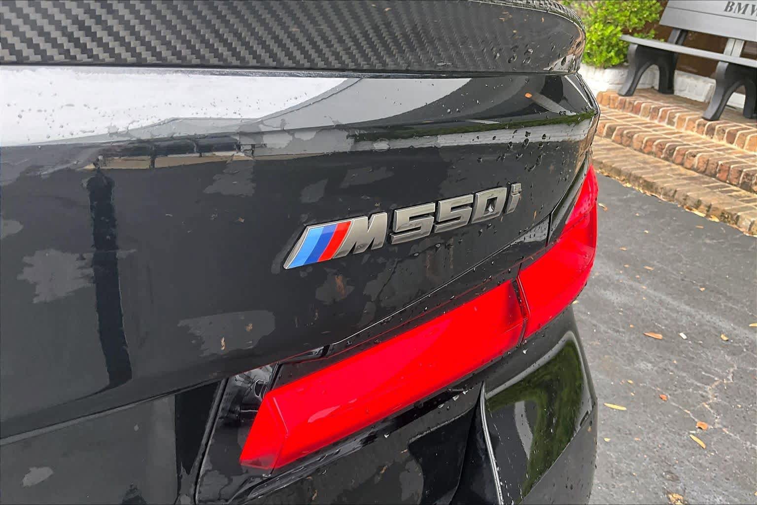 Used 2021 BMW M550i xDrive w/ Premium Package image 9