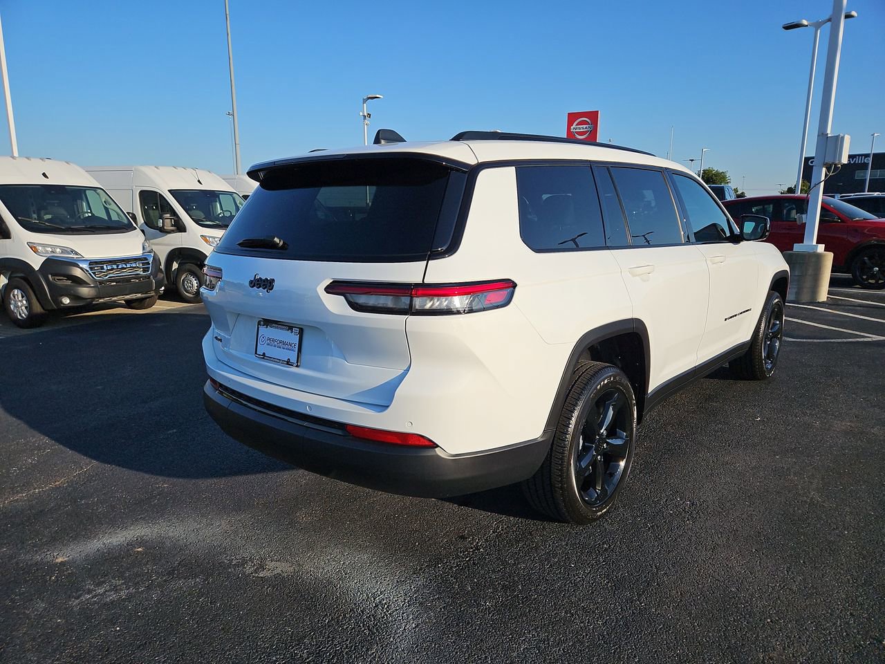 New 2025 Jeep Grand Cherokee L Laredo image 7