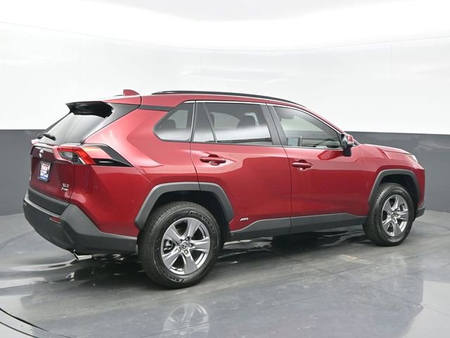 Used 2025 Toyota RAV4 XLE w/ Convenience Package image 6