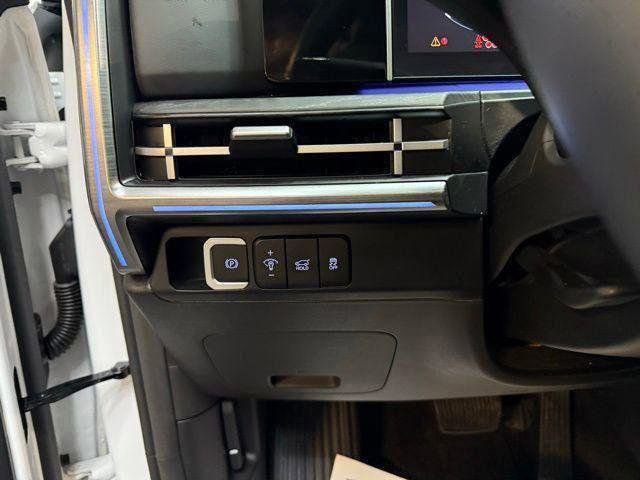 Used 2025 Hyundai Santa Fe Limited image 22