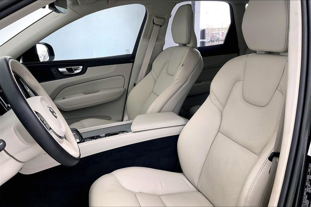 Certified 2023 Volvo XC60 B5 Plus w/ Protection Package Premier image 34