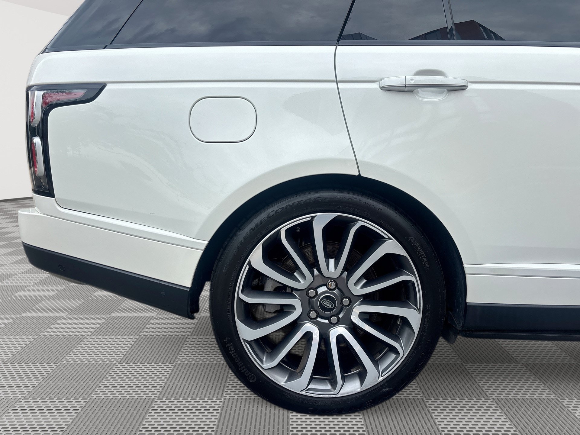 Used 2020 Land Rover Range Rover Long Wheelbase Autobiography AWD/4WD image 30