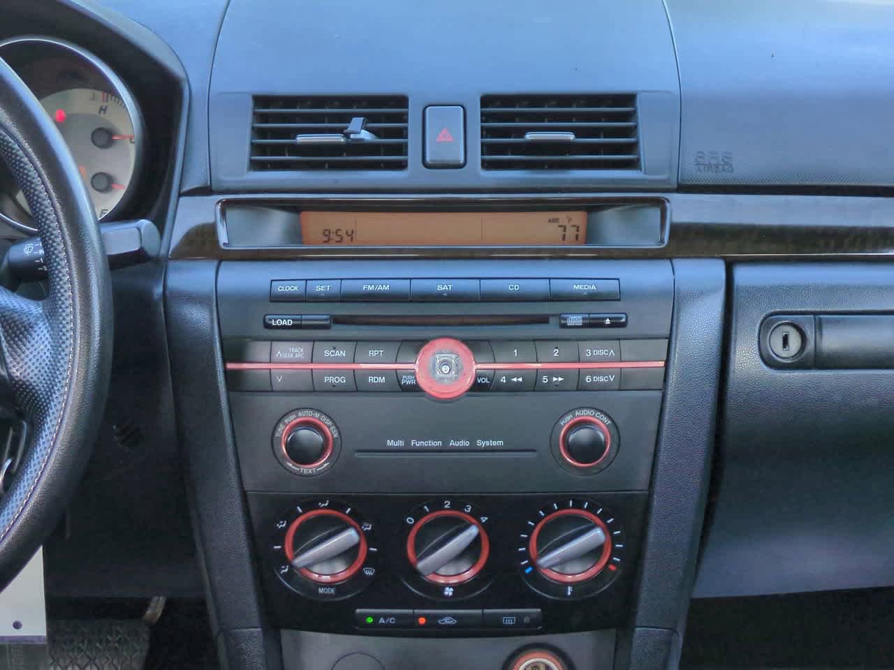 Used 2007 MAZDA MAZDA3 i Touring FWD image 17