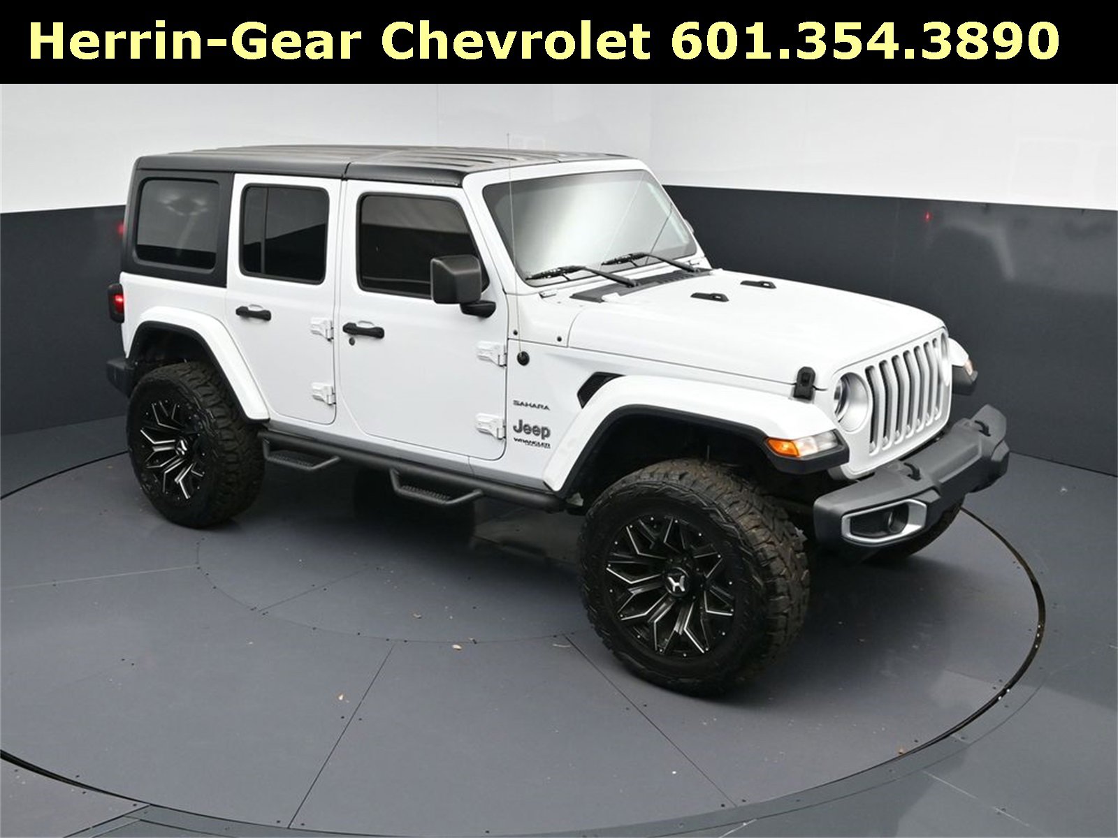Used 2019 Jeep Wrangler Unlimited Sahara image 37