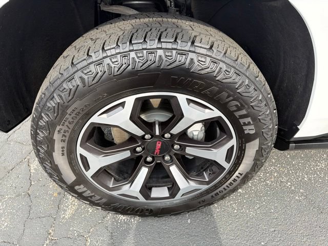 Used 2026 GMC Yukon AT4 Ultimate w/ LPO, Floor Liner Package AWD/4WD image 10