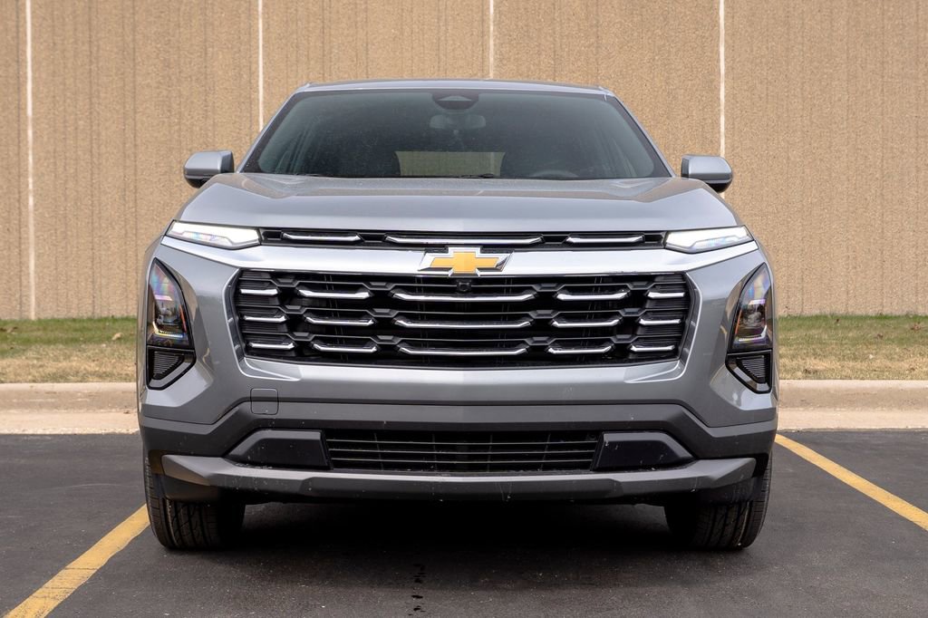 New 2026 Chevrolet Equinox LT image 3