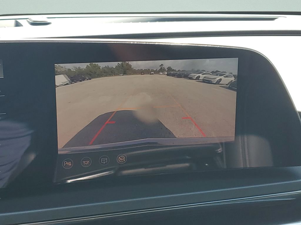 Used 2024 Cadillac Lyriq Tech image 17