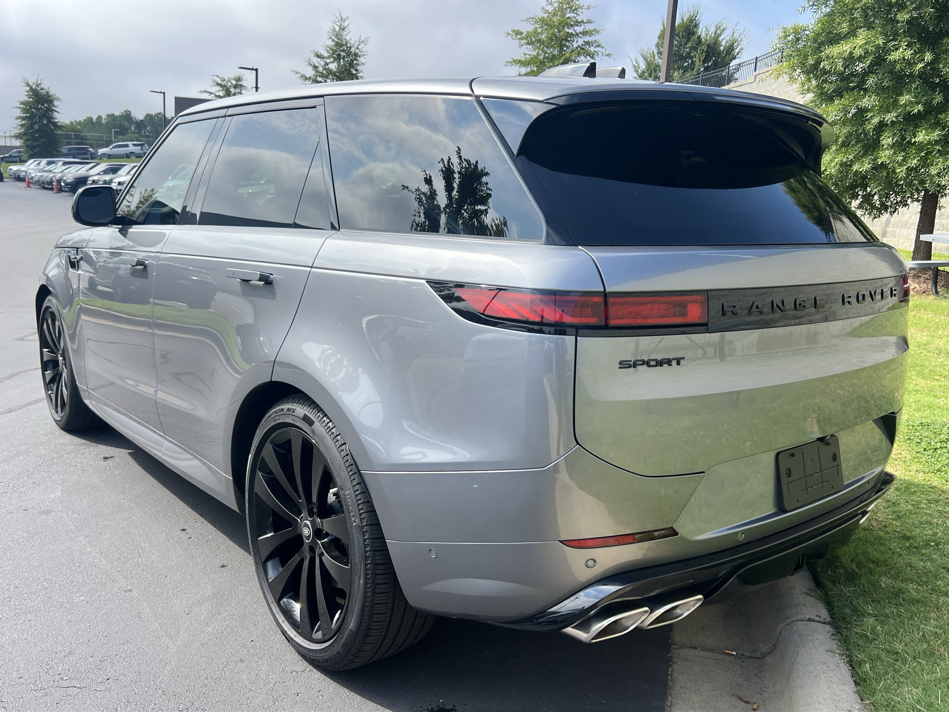 Certified 2025 Land Rover Range Rover Sport Dynamic SE AWD/4WD image 5