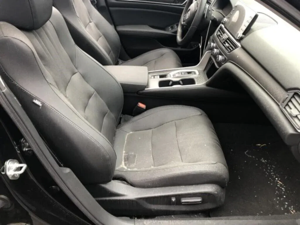 Used 2020 Honda Accord Touring image 33