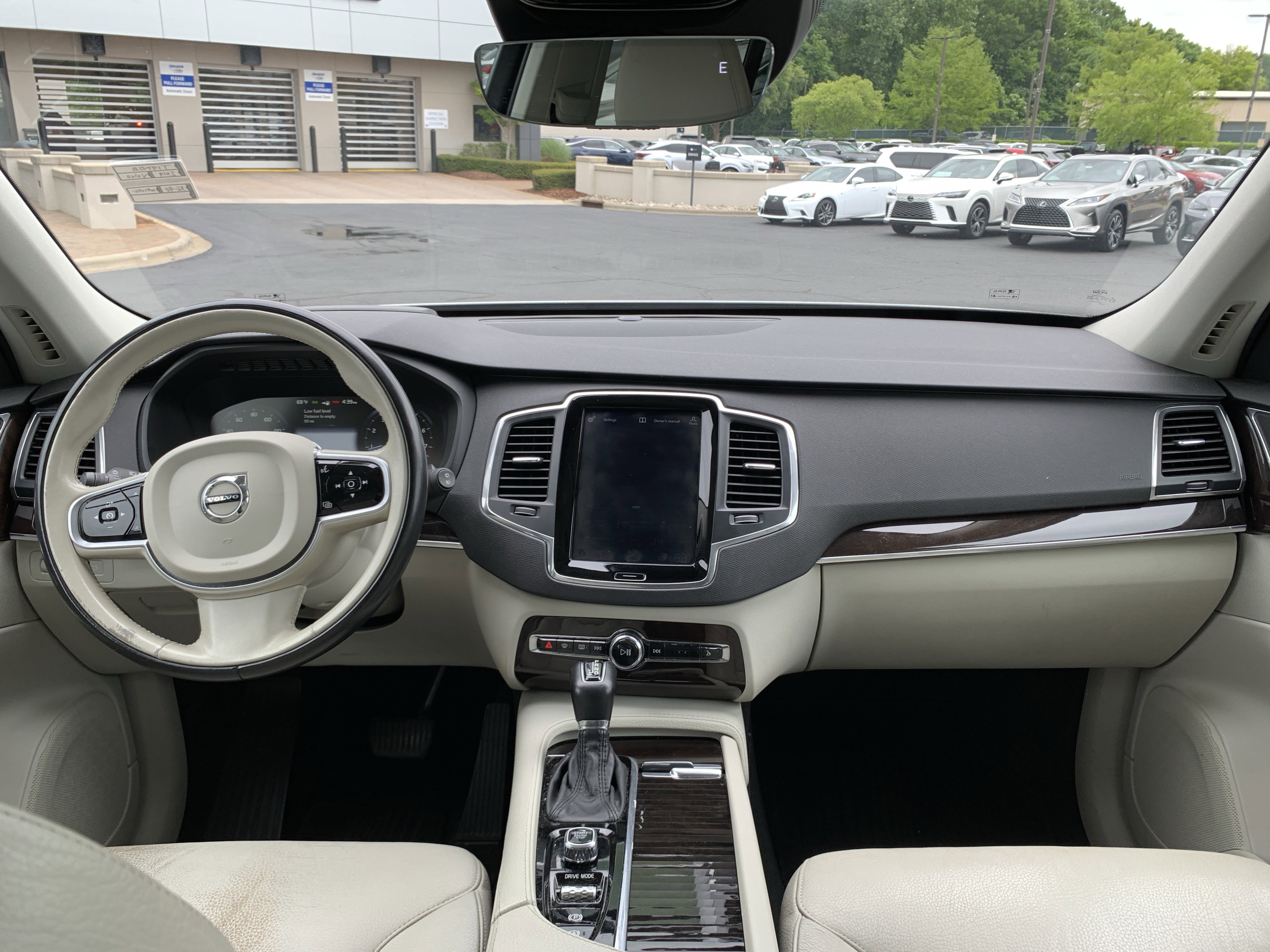 Used 2019 Volvo XC90 T6 Momentum w/ Advanced Package AWD/4WD image 30