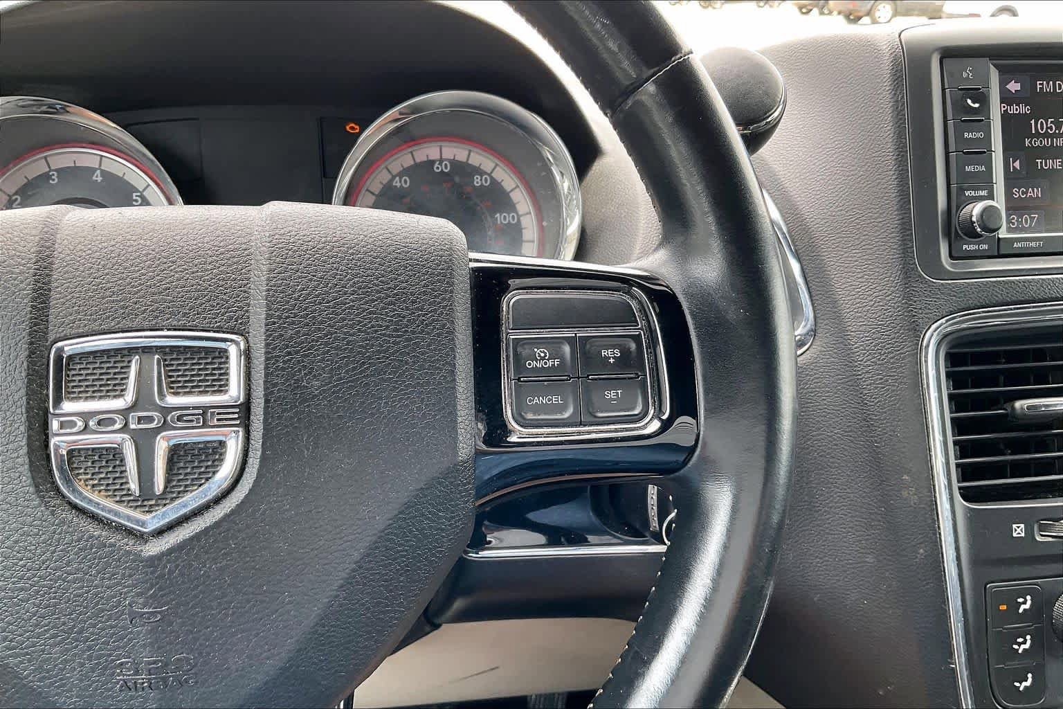 Used 2019 Dodge Grand Caravan SXT FWD image 24