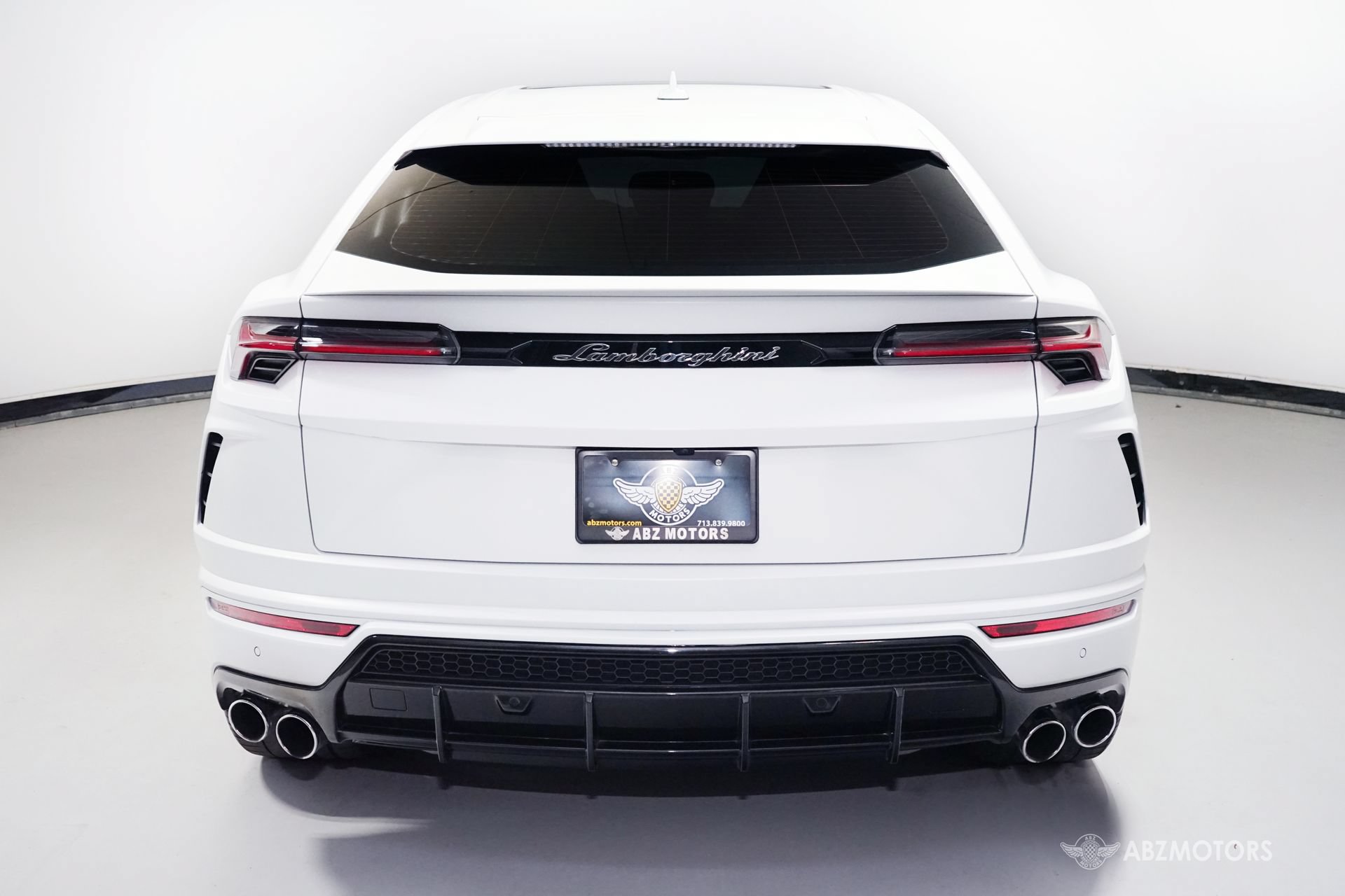 Used 2021 Lamborghini Urus AWD/4WD image 8