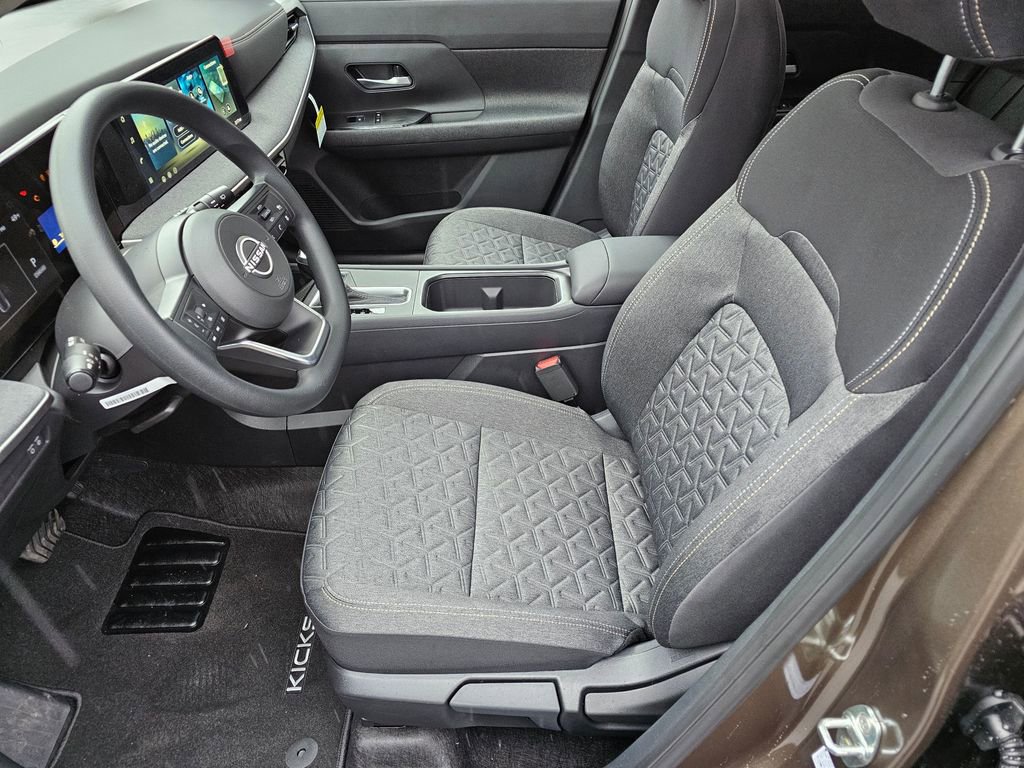 New 2026 Nissan Kicks SV w/ SV Premium Package image 10
