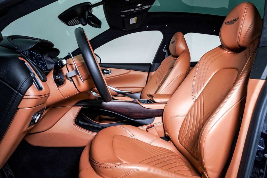 Used 2021 Aston Martin DBX image 20