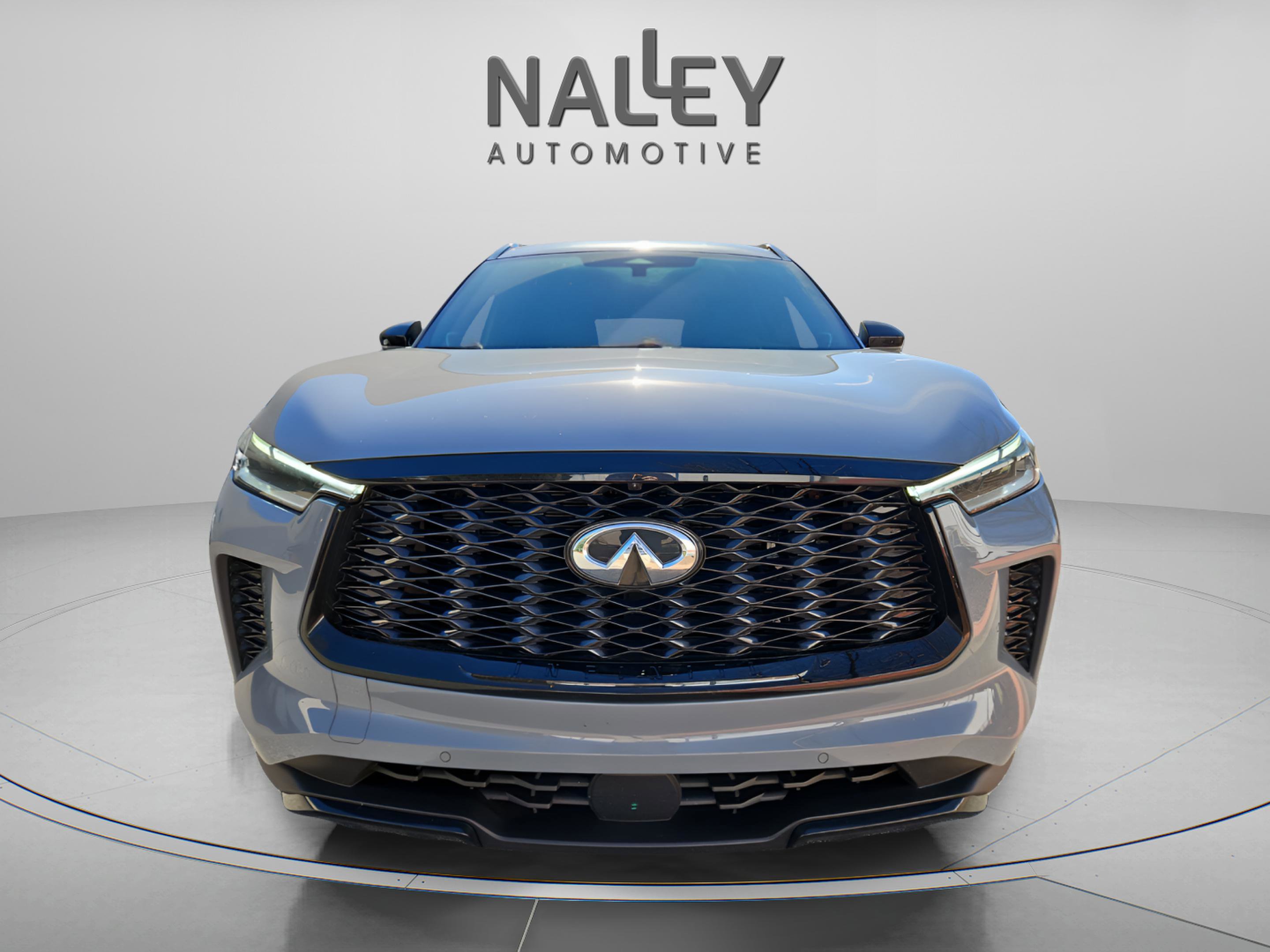 Certified 2025 INFINITI QX60 Luxe w/ Black Edition image 8