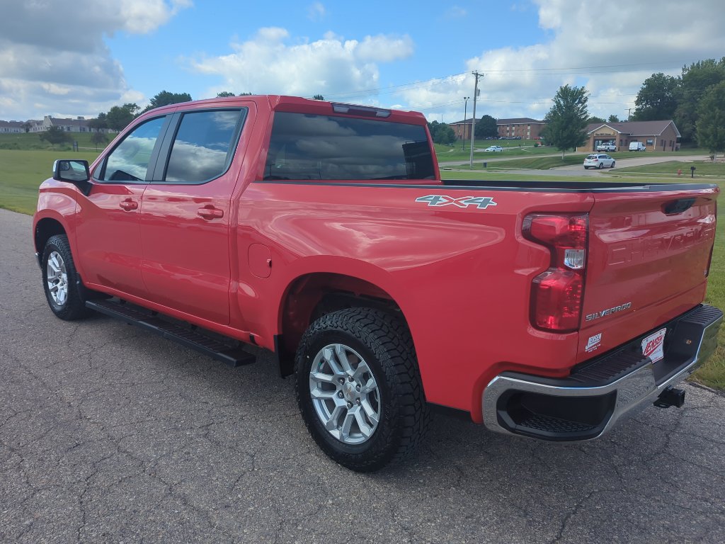 Used 2024 Chevrolet Silverado 1500 LT image 6