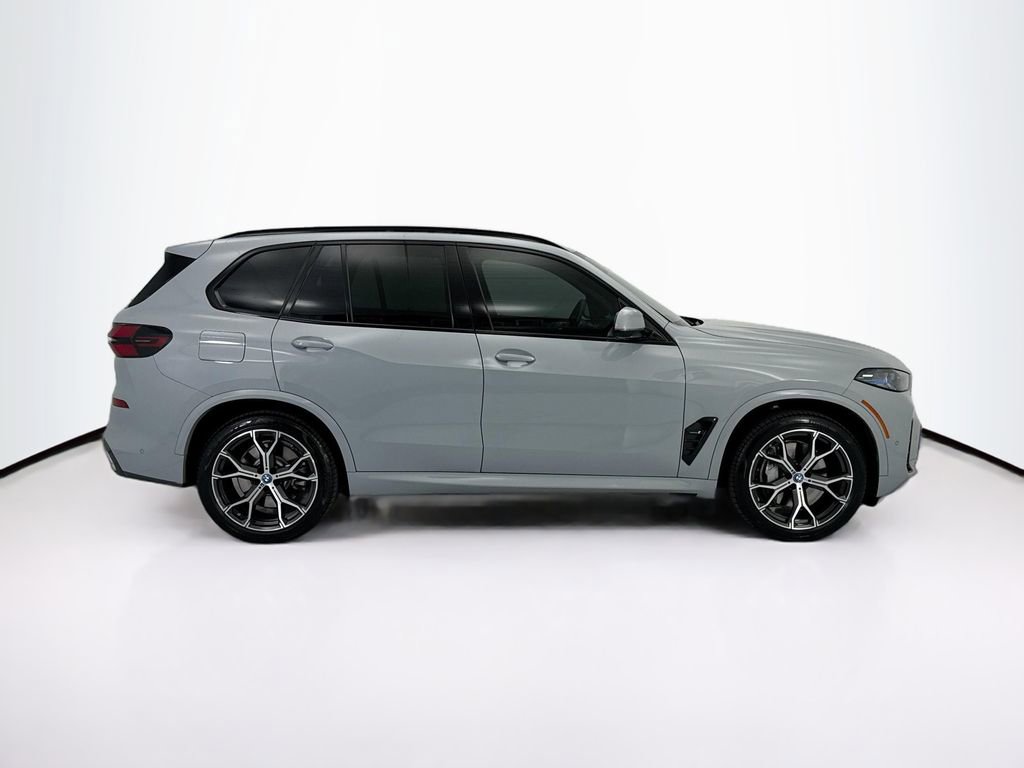 Certified 2024 BMW X5 xDrive50e w/ Executive Package AWD/4WD image 4
