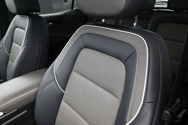 Used 2025 Chevrolet Equinox LT w/ Convenience Package II AWD/4WD image 17