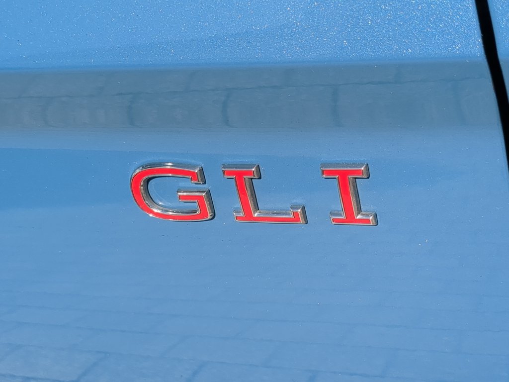 Certified 2025 Volkswagen Jetta GLI Autobahn FWD image 10