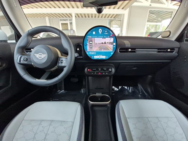 Used 2025 MINI Cooper S FWD image 18