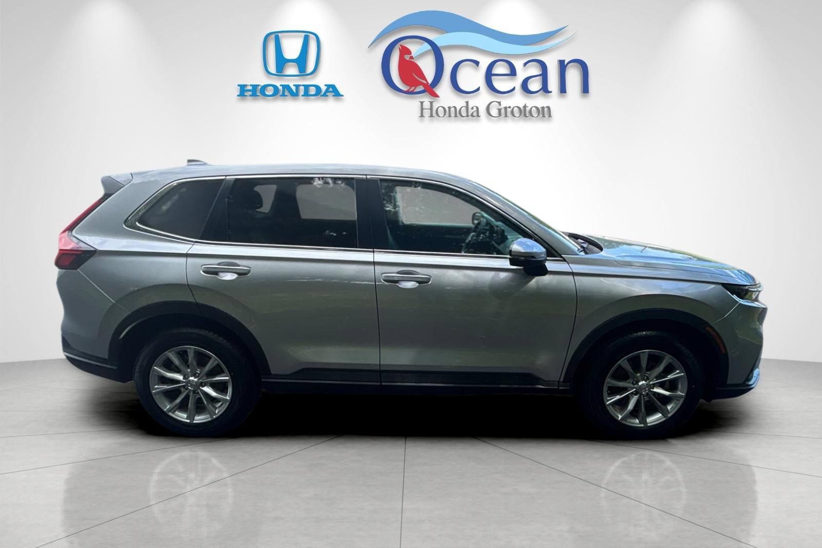 Used 2023 Honda CR-V EX-L image 2