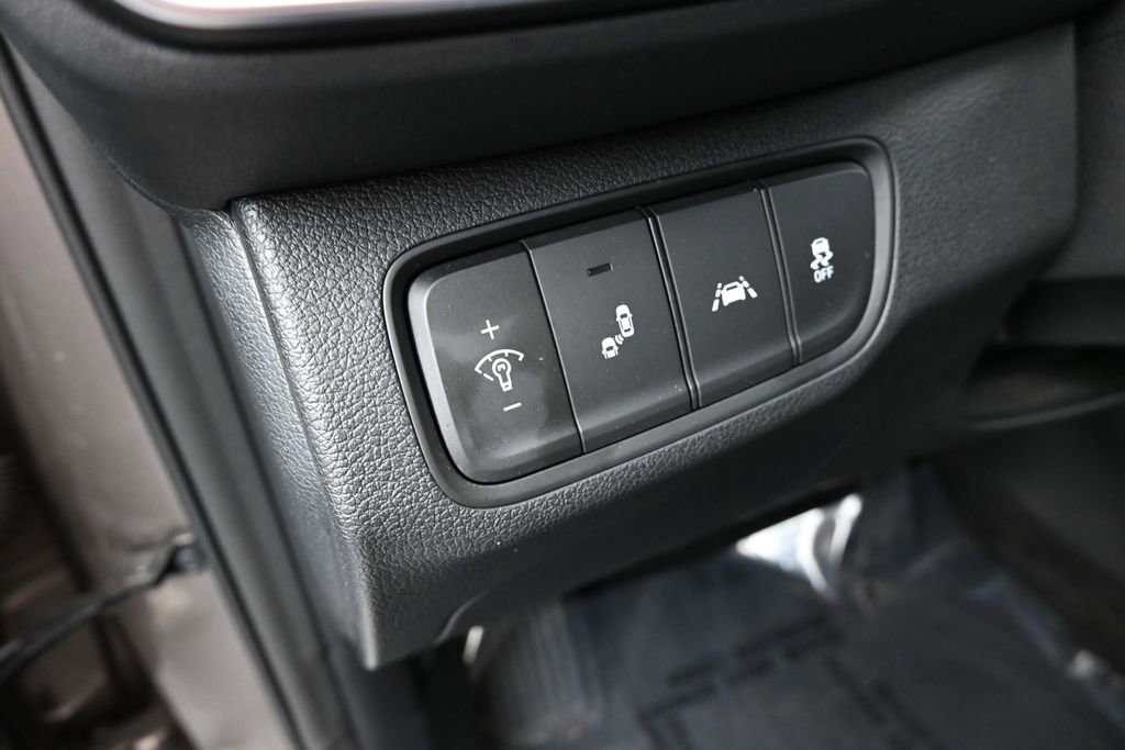 Used 2019 Hyundai Santa Fe SE FWD image 22