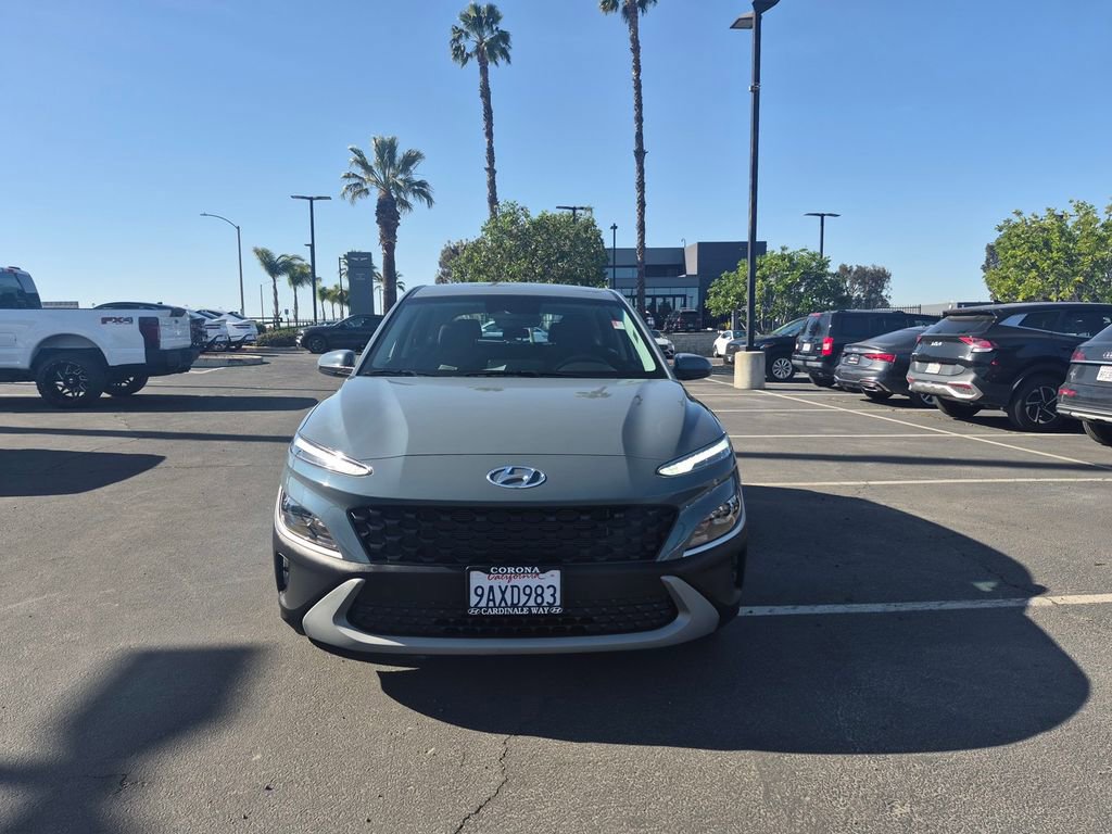 Used 2022 Hyundai Kona SE image 2
