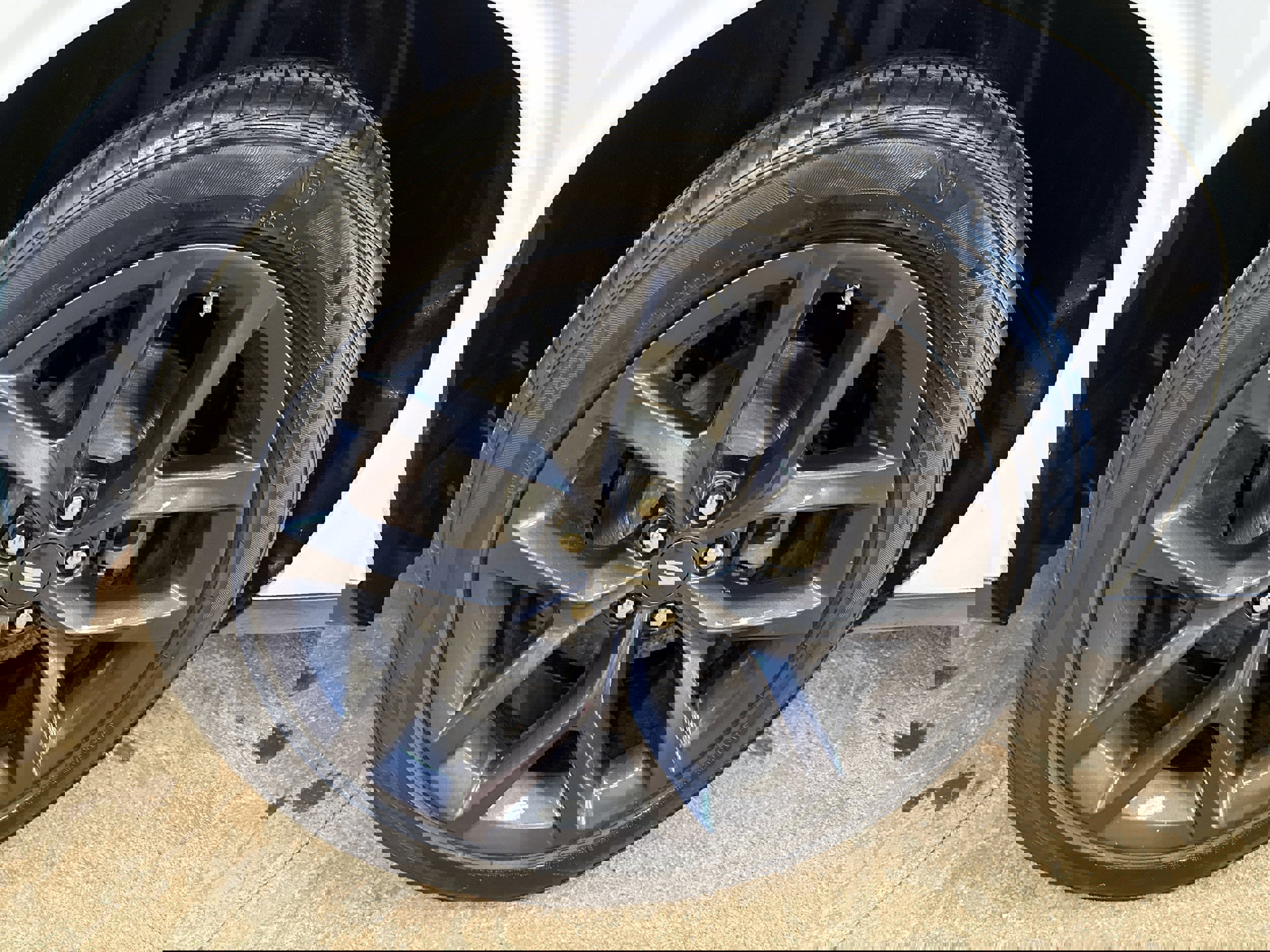 Used 2023 Dodge Challenger SXT w/ Blacktop Package image 15