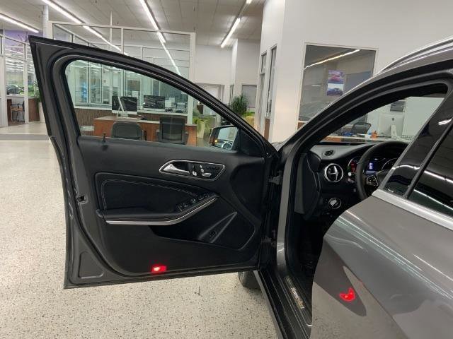Used 2018 Mercedes-Benz GLA 250 4MATIC image 29