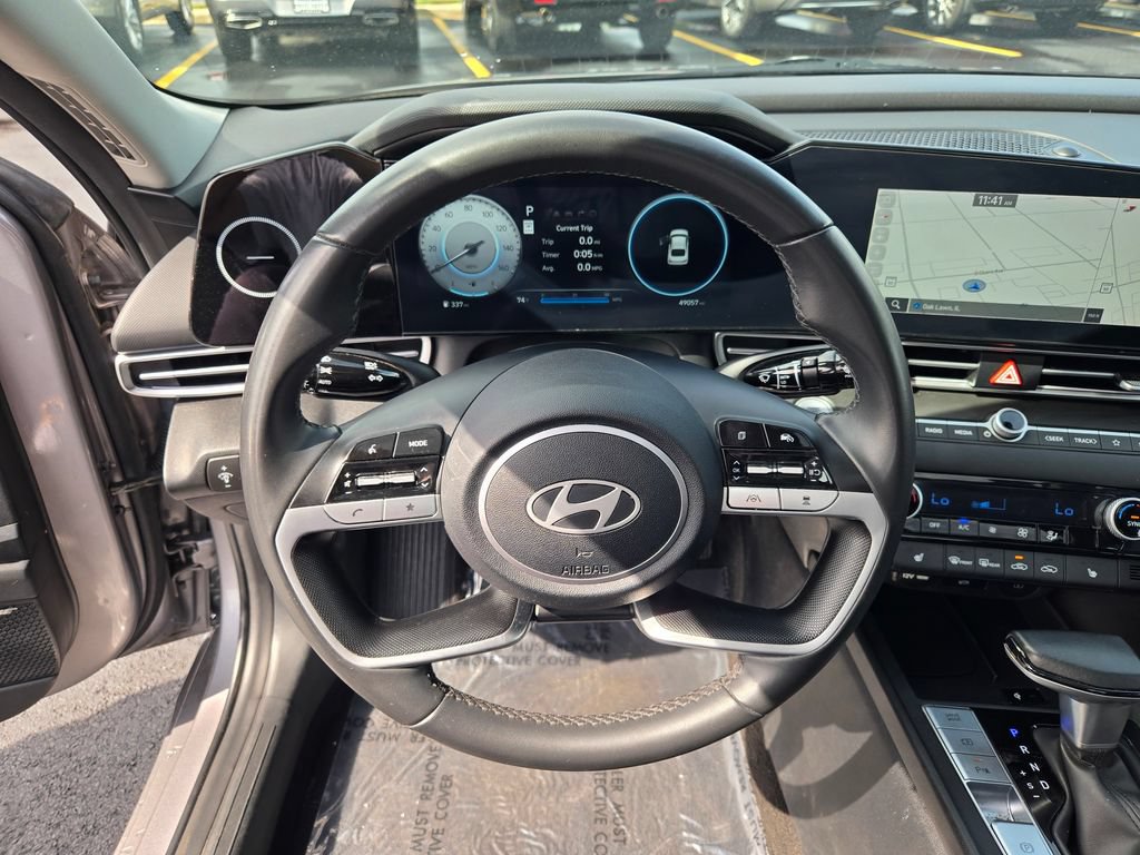 Certified 2024 Hyundai Elantra Limited FWD image 41