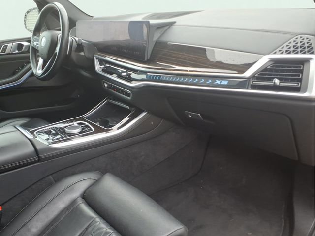 Used 2025 BMW X5 xDrive50e image 24