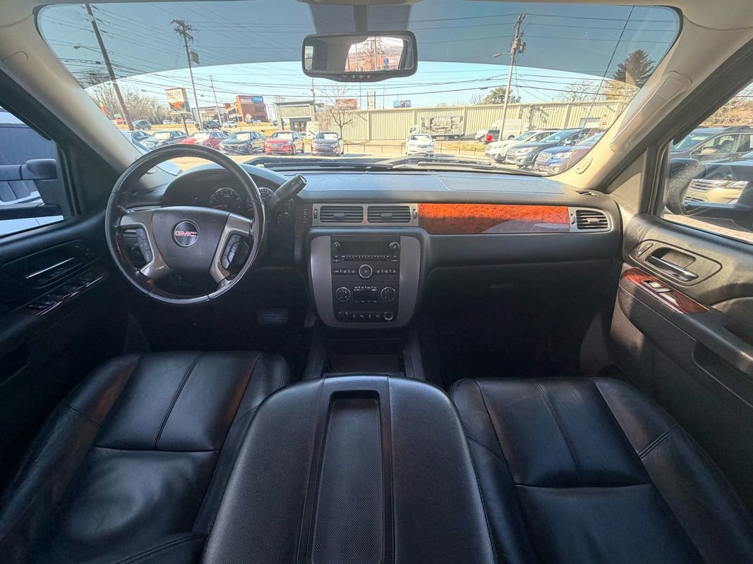 Used 2013 GMC Sierra 3500 SLT w/ SLT Convenience Package image 18