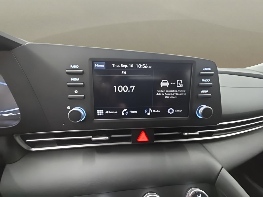 New 2026 Hyundai Elantra SE FWD image 23