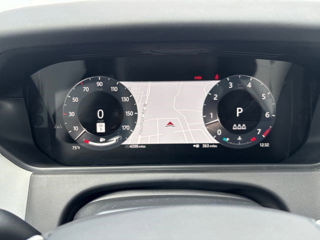 New 2026 Land Rover Range Rover Velar Dynamic SE image 16