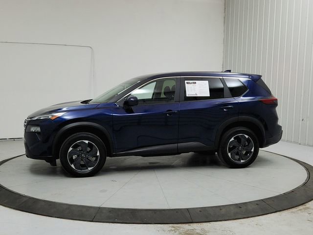 Used 2025 Nissan Rogue SV FWD image 4