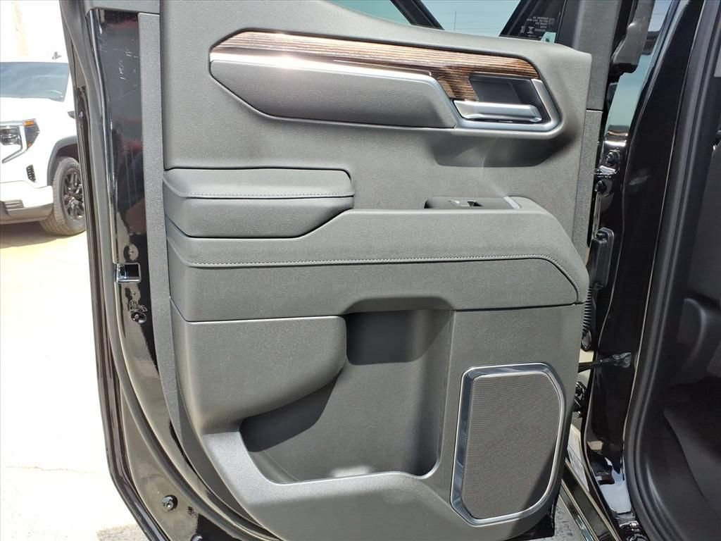 New 2026 GMC Sierra 1500 Elevation AWD/4WD image 16