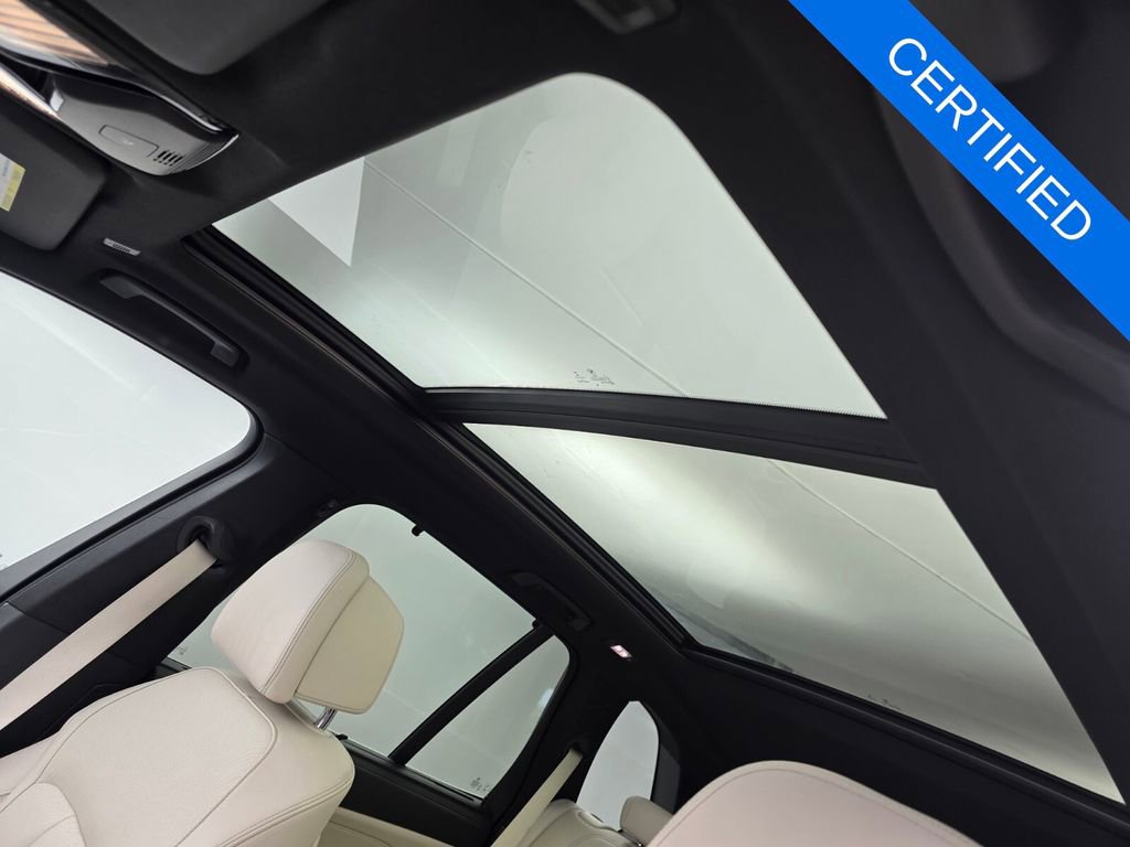 Certified 2022 BMW X5 xDrive40i AWD/4WD image 11