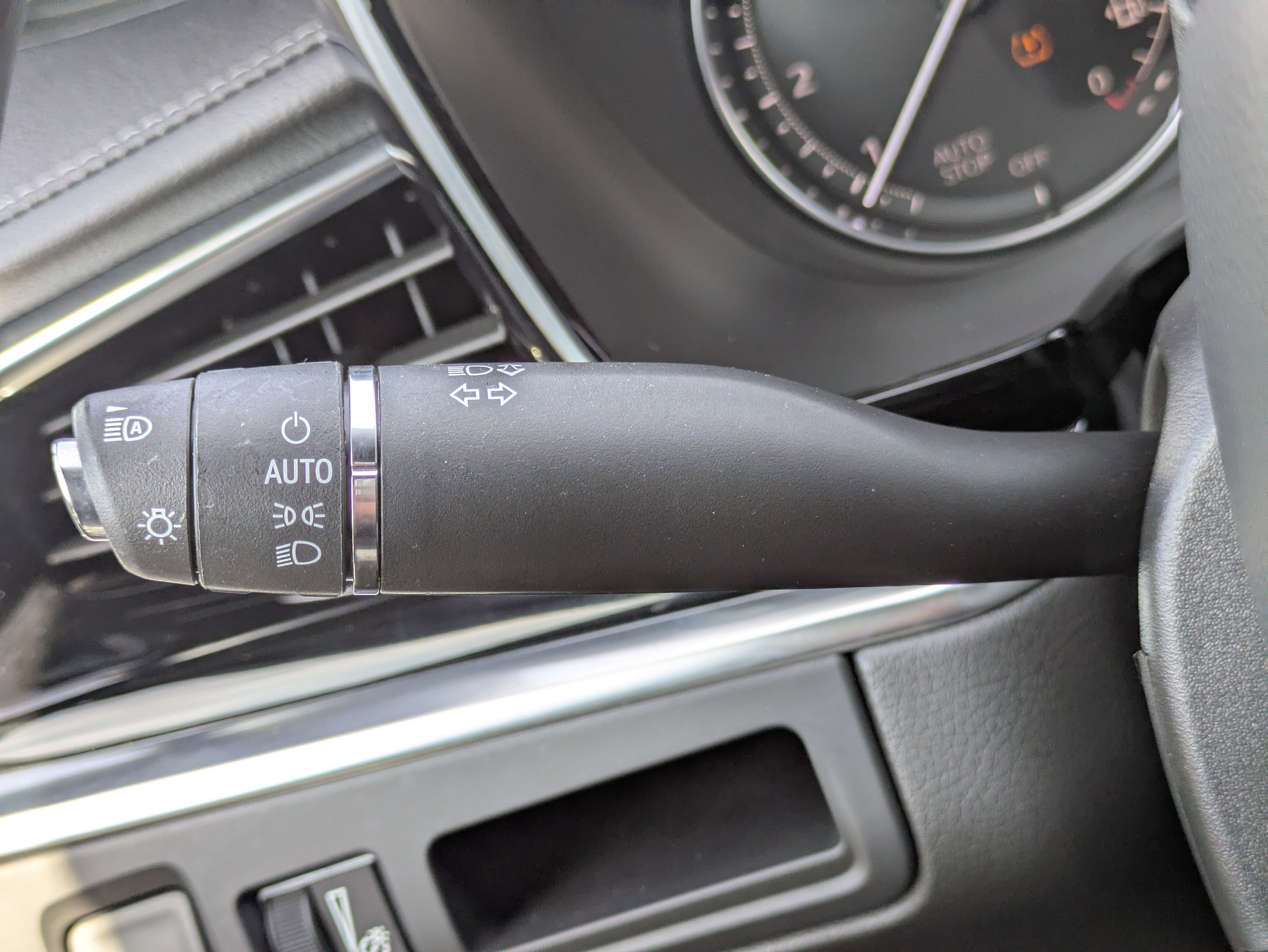 Used 2024 Cadillac XT6 Luxury FWD image 19