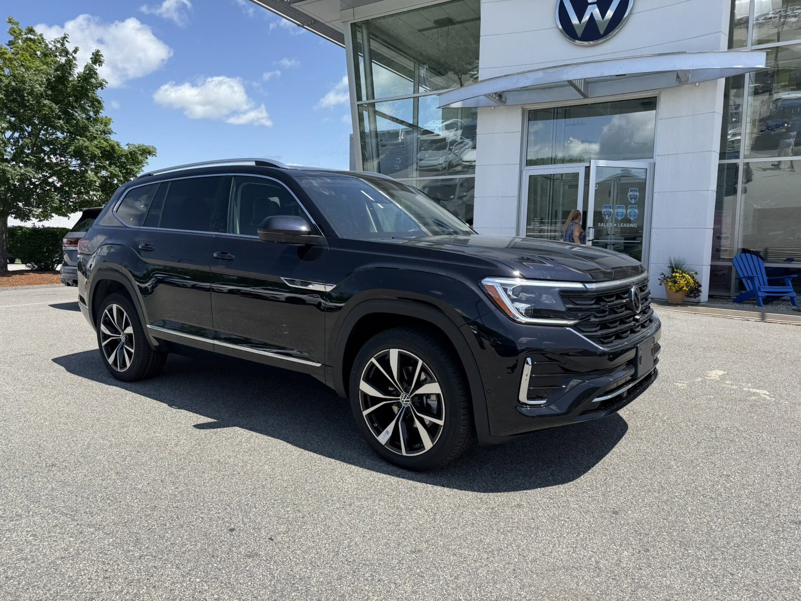 New 2025 Volkswagen Atlas SEL Premium R-Line image 3