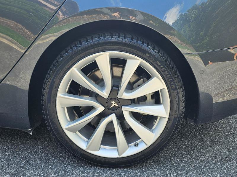 Used 2020 Tesla Model 3 Long Range AWD/4WD image 18
