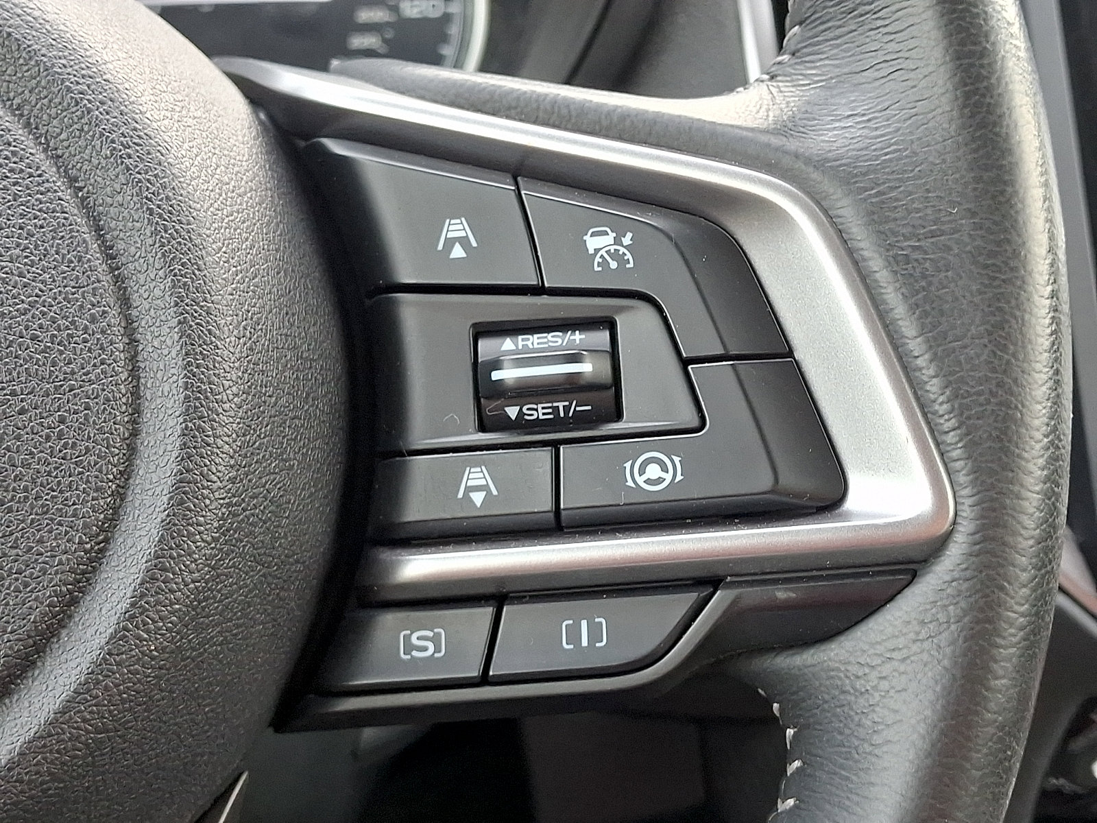 Used 2020 Subaru Forester Premium AWD/4WD image 26