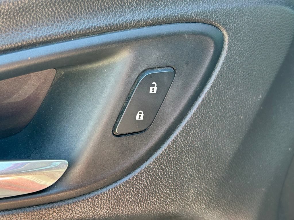 Used 2020 Buick Encore GX Select w/ Sport Touring Package FWD image 23