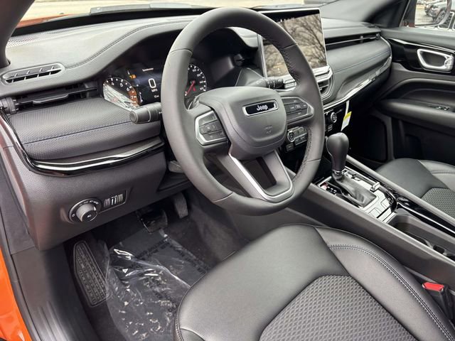 New 2026 Jeep Compass Latitude image 11