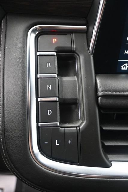 Used 2021 Chevrolet Suburban Z71 AWD/4WD image 12