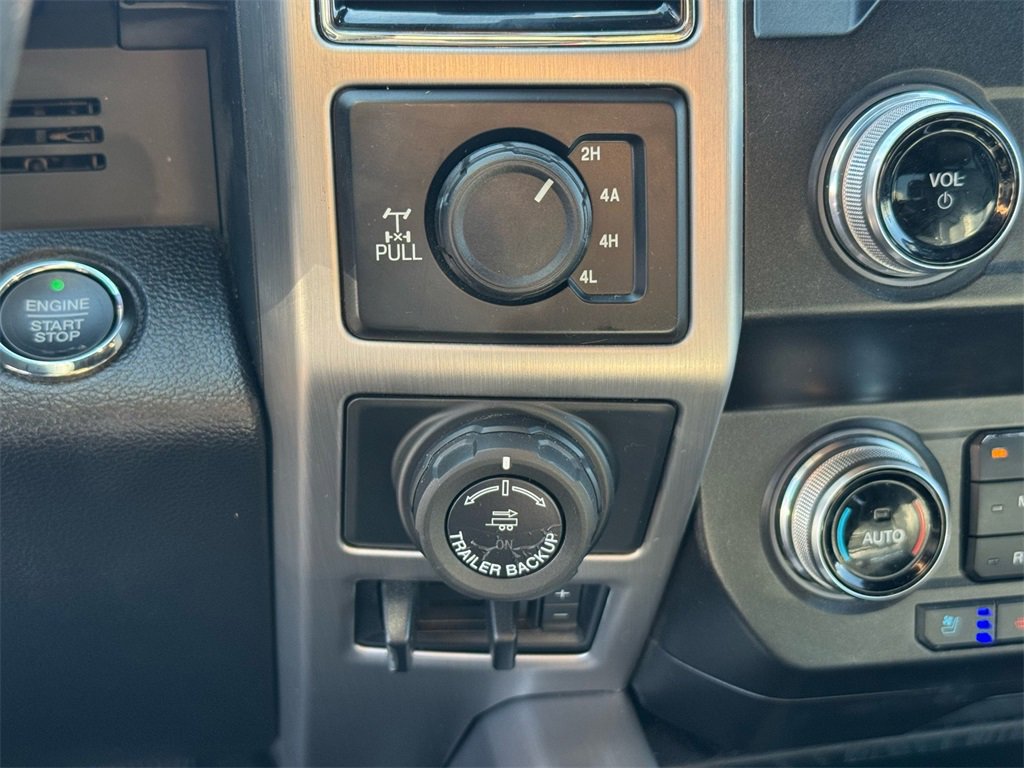 Used 2020 Ford F150 Platinum w/ Equipment Group 701A Luxury image 31