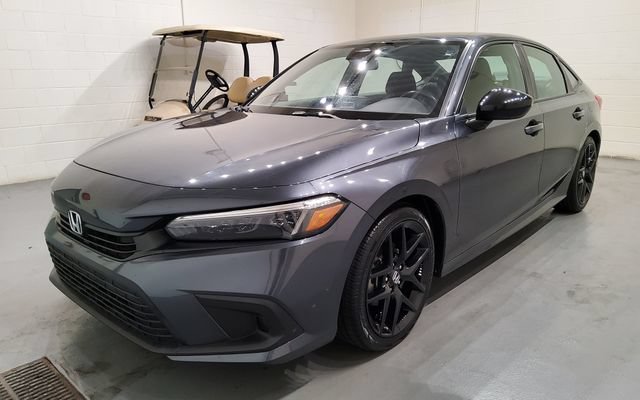 Used 2024 Honda Civic Sport image 3