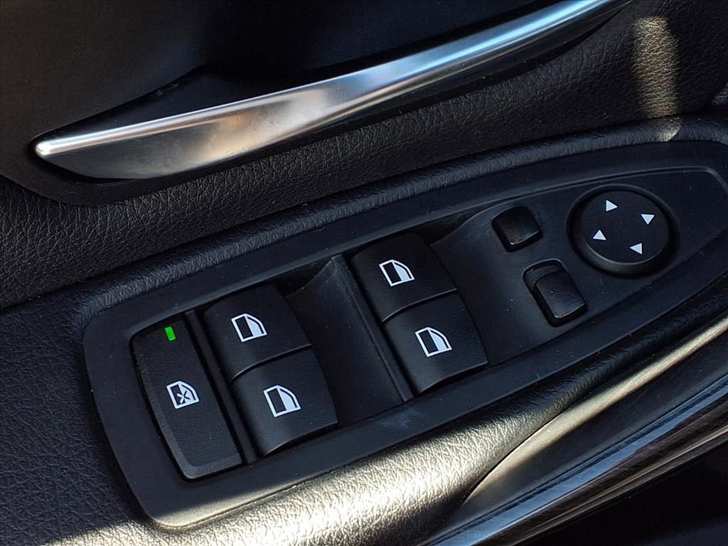 Used 2015 BMW 328i xDrive Wagon image 16