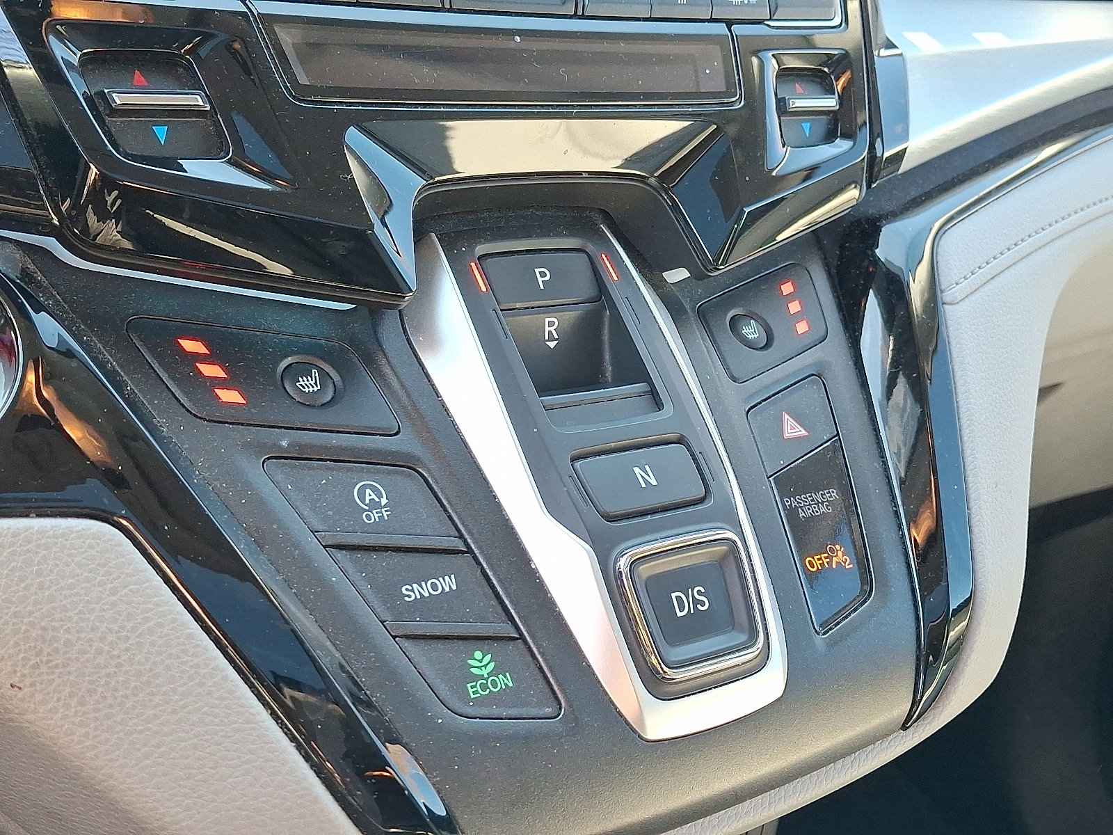 Certified 2024 Honda Odyssey Touring image 17